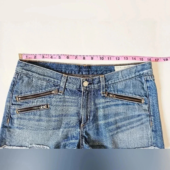 Rag & Bone Size 27 denim jean shorts low rise zipper  detail - Picture 5 of 7